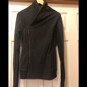 Lululemon Black & Gray Wrap Jacket - Size 10